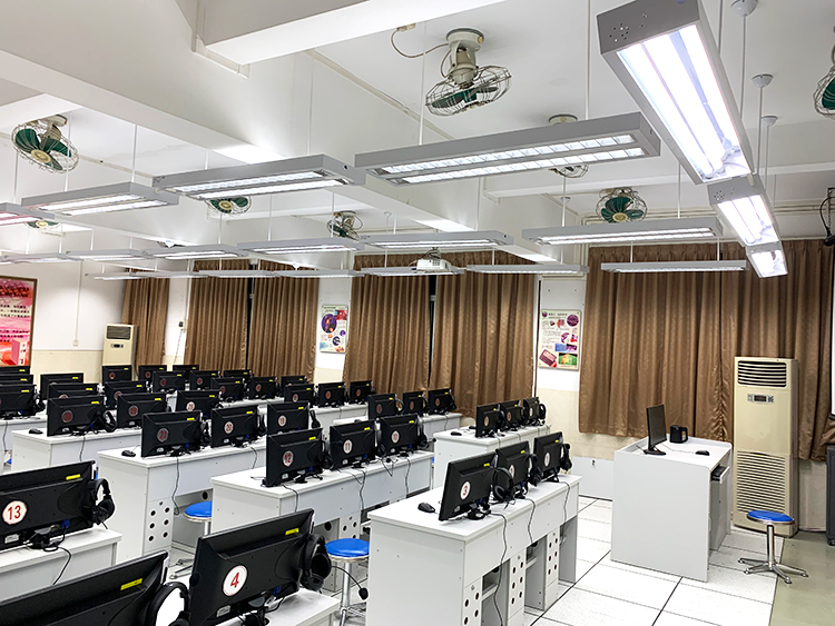 广州市第八十二中学电子阅览室LED护眼灯改造