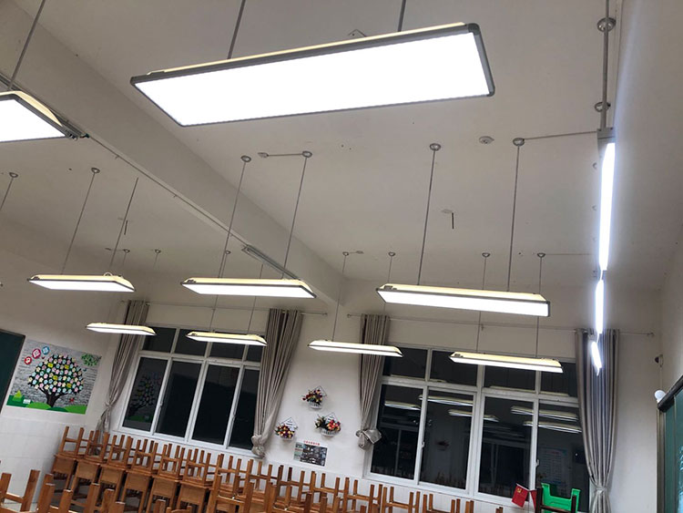 LED教室灯黑板灯护眼灯有用吗家里可以安装护眼灯吗